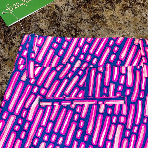 Lilly Pulitzer The Callahan Shorts Mandevilla Pink Slathouse Stripe - Size 00 - Picture 6 of 9